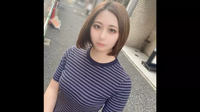 FC2PPV 4116410 1000人に1人の「名物」をお持ちのりなちゃん♪学生時代のハメ撮りをお見せします素顔丸出しで夢を追いかける！中出しで妊娠しちゃったみたい…