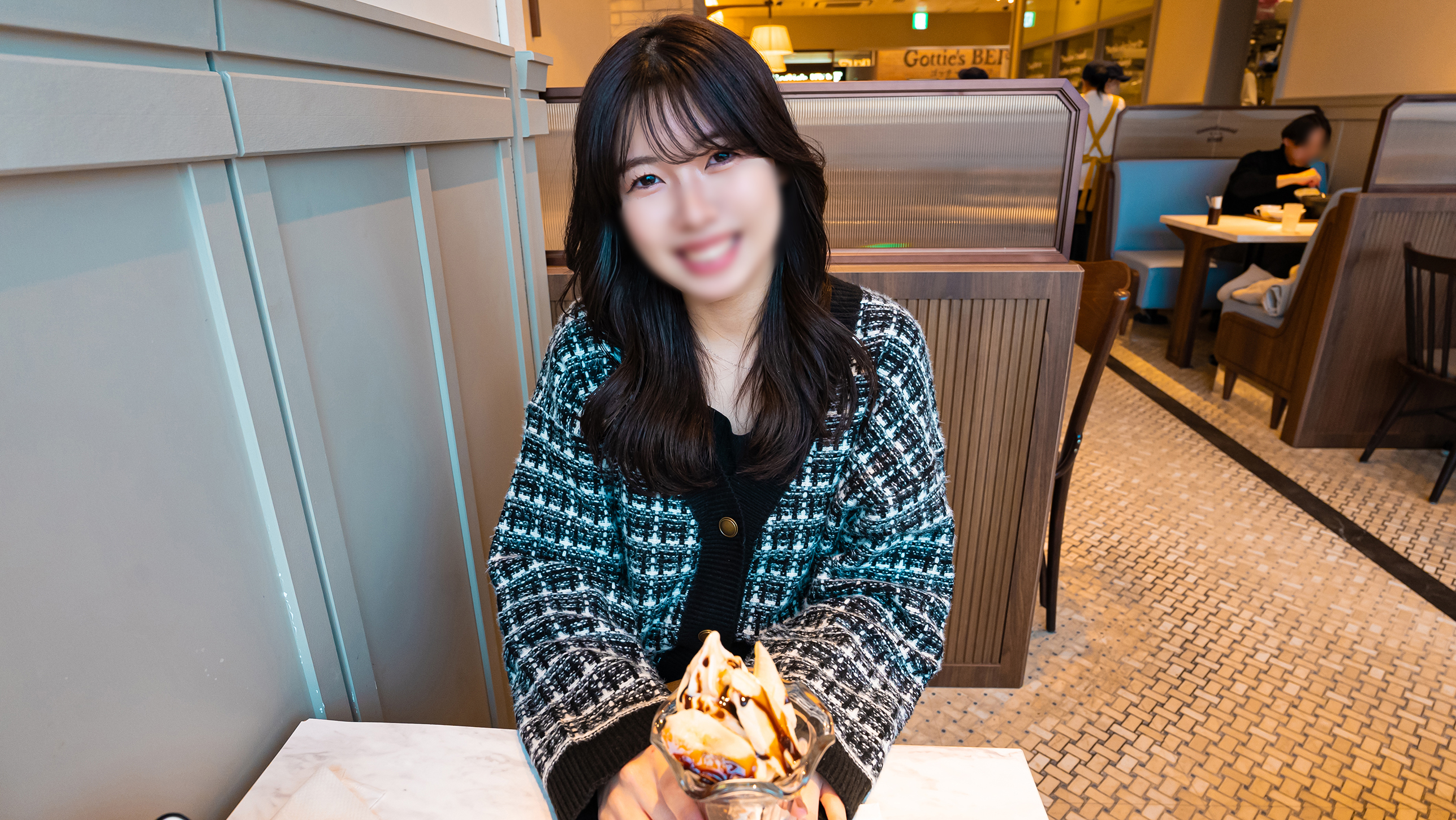 FC2PPV 4120271 【保育士・恥辱】恥ずかしがり屋…