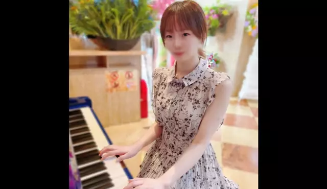 FC2PPV-4470285 [첫회/무수정] 위키에 등재된 경건한 가슴의 피아니스트.그녀의 파괴적인 로켓 같은 가슴은 참을 수 없을 정도로 흔들리고 남성을 매료시킵니다.그녀는 감성의 최고조에 신음하며 나는 그녀의 질 안과 얼굴에 사정합니다♡