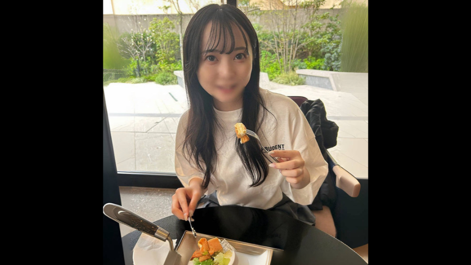 FC2PPV4412295 [120] Aku jatuh …