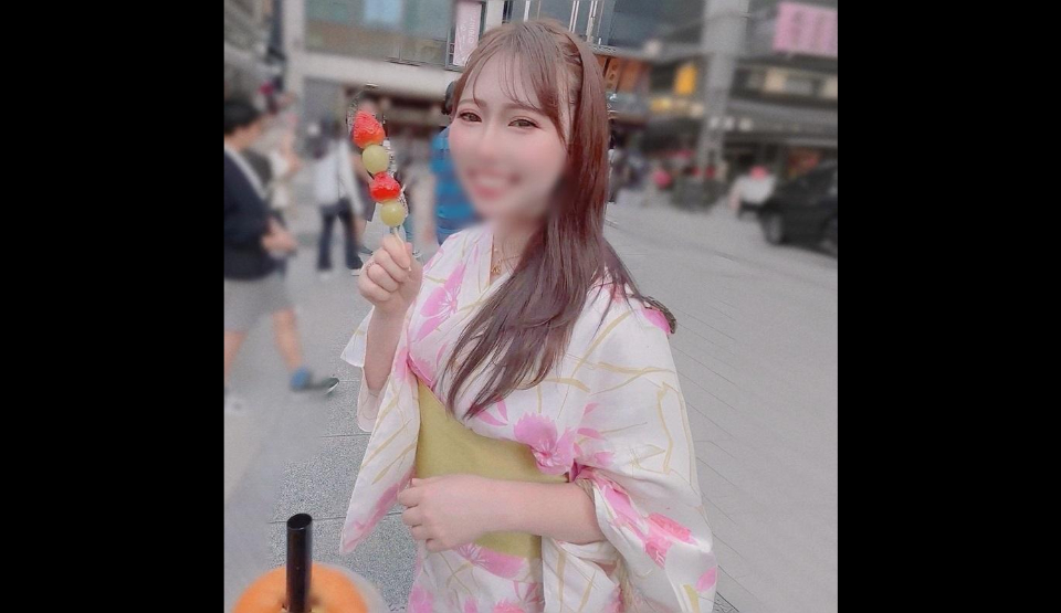 FC2PPV-4520548 [첫회, 무수정] 아름다운 …